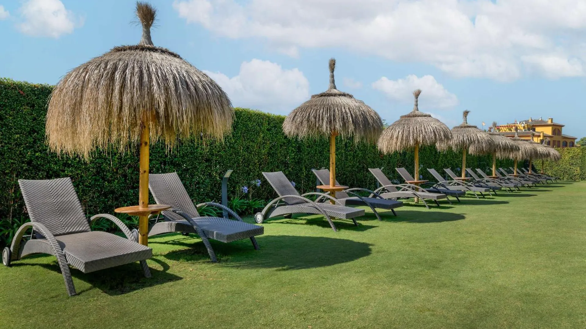 NH Marbella Hotell