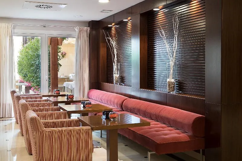 NH Marbella Hotell